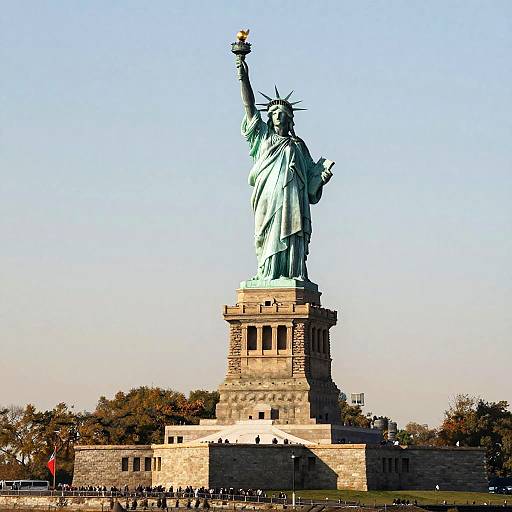 Art Nouveau Statue of Liberty Glow