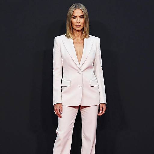 Contemporary Celebrity Fashion Influencer Look