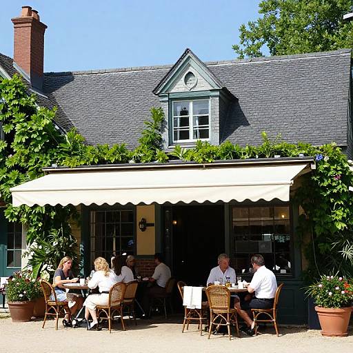 Charming Giverny Restaurant Scene