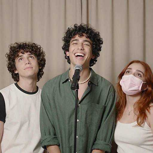 Laughter in a Beige Curtain Setting