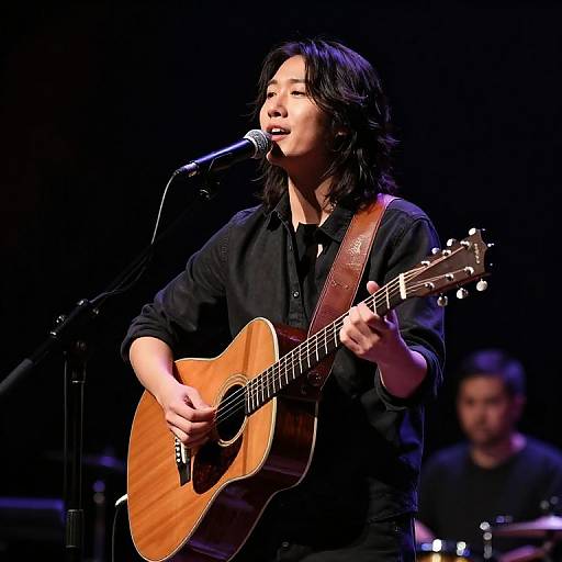 Acoustic Performance on Dimly Lit Stage