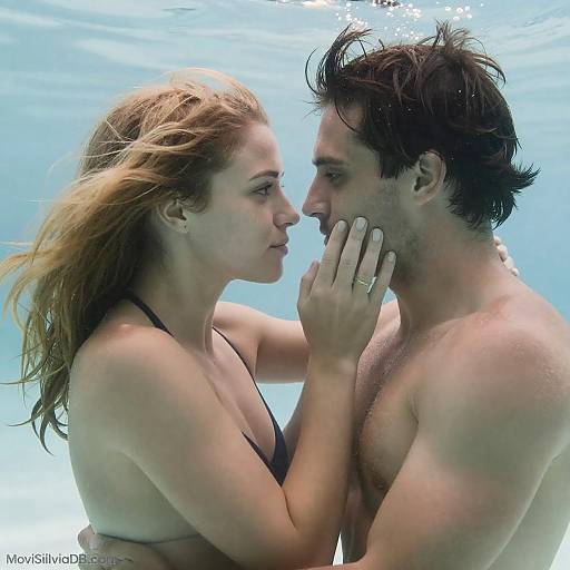 Underwater Embrace: Dynamic Couple Photography