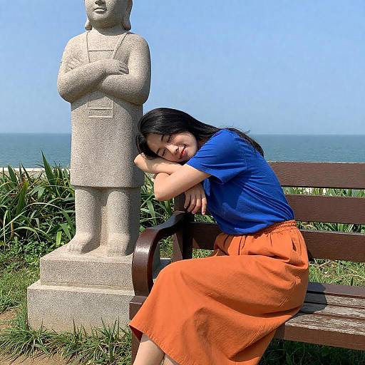 Casual Ocean View Relaxation Scene