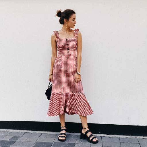 Chic Summer Style in Gingham Dress