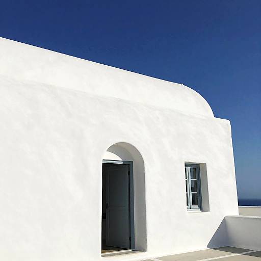 Bright Curved Modern Mediterranean Architecture