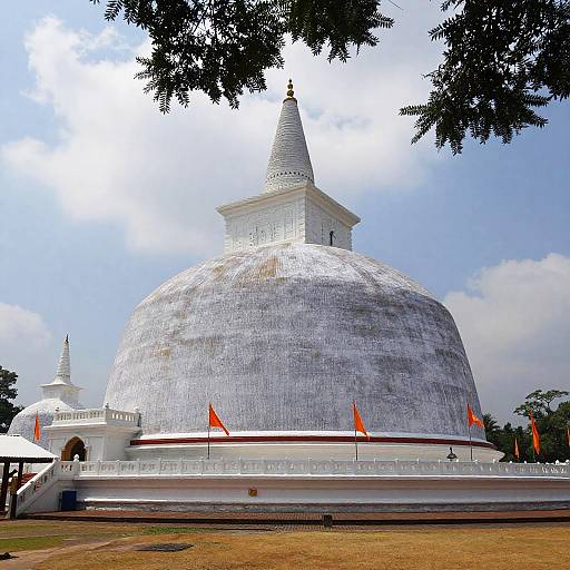 Ruvanvelisayaya Dagoba Photo