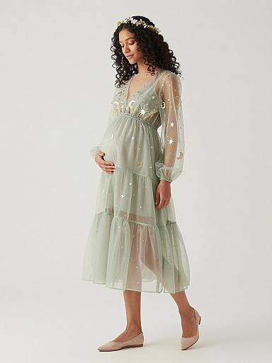 Ethereal Maternity Fairy Fashion Portrait