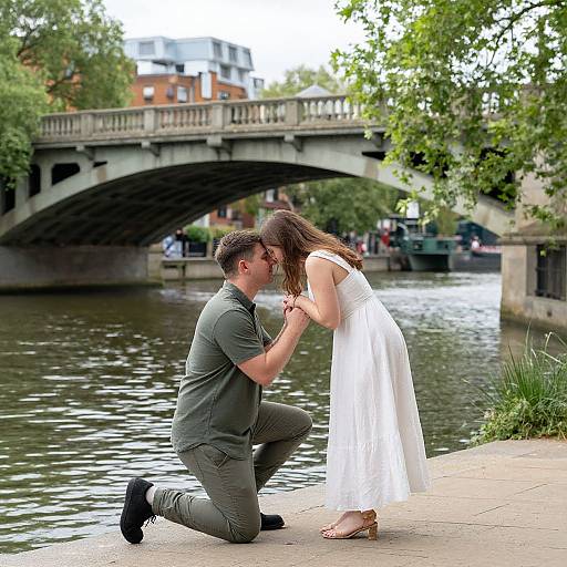 Romantic Proposal by Gapstow Bridge