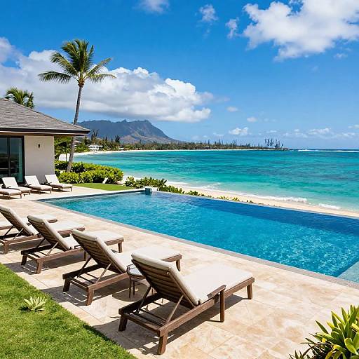 Hawaiian Oceanfront Mansion with Infinity Pool