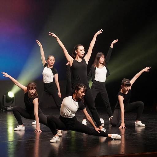 Monochrome Six-Woman Dance on Shiny Stage