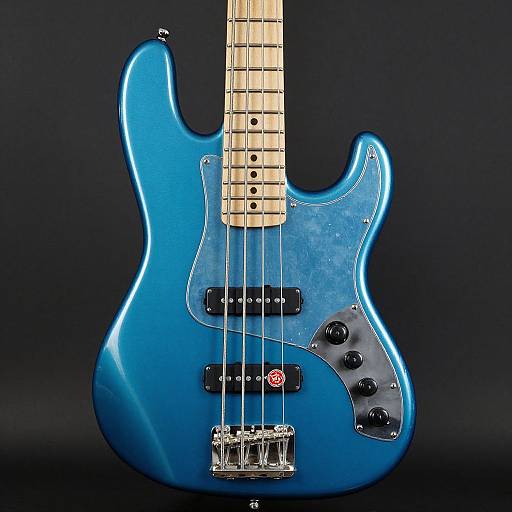 Roscoe Century Plus 5-String Bass