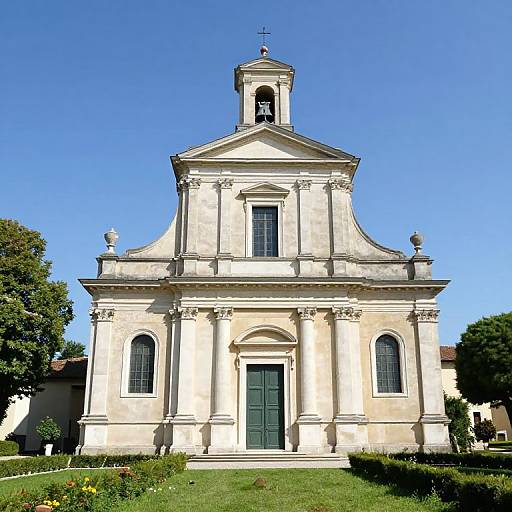 Chiesa ad Auvers Graceful Facade