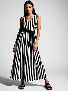 Woman Casual Chic Sleeveless Maxi Dress in Black and White Stripes