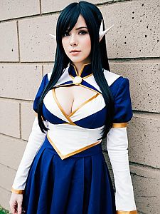 Sexy Ultear Milkovich Cosplay Woman in Blue and White Anime Costume